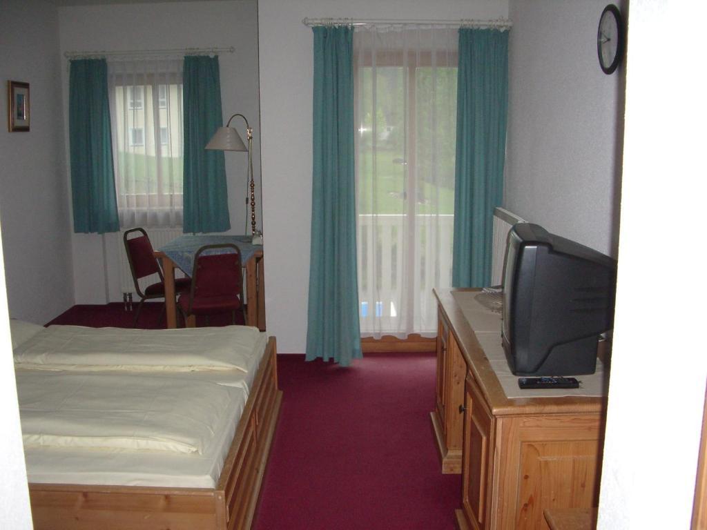 Komforthotel Ahornhof Lindberg Oda fotoğraf